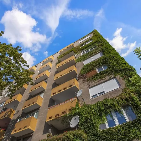 Old Town With Balcony Apartment *
